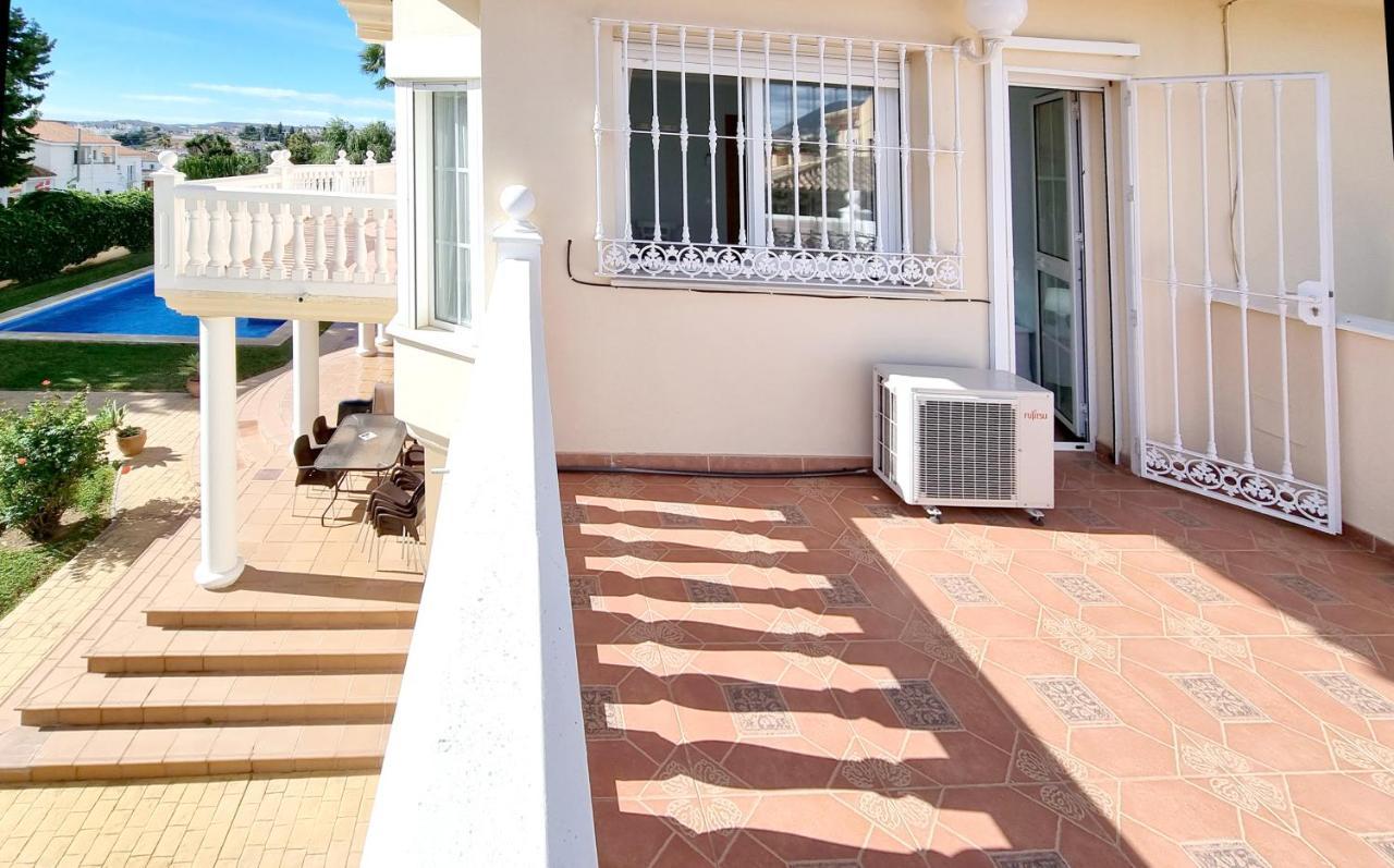 פואנגירולה Golden Villa Costa Del Sol - Big Private Pool - Bbq - Good Location מראה חיצוני תמונה